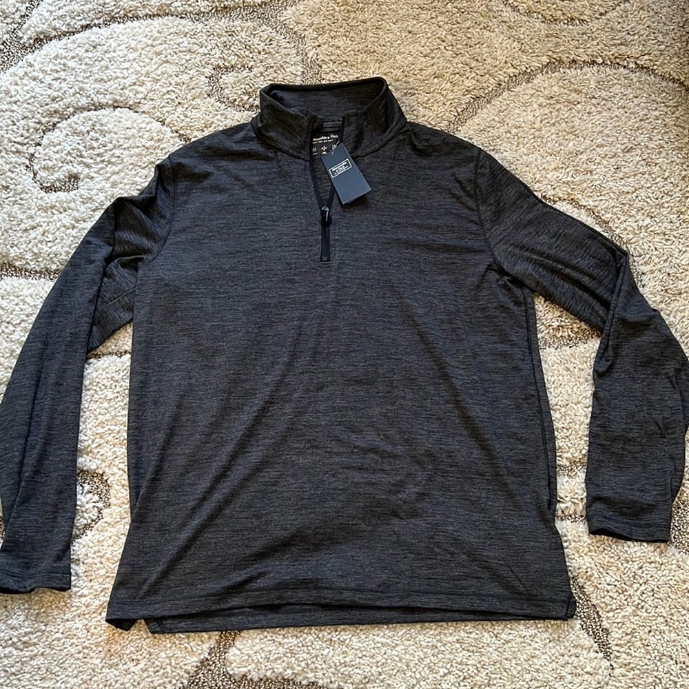 NWT Mens Small Abercrombie & Fitch Soft Air Knit Pullover Top Shirt Gray New